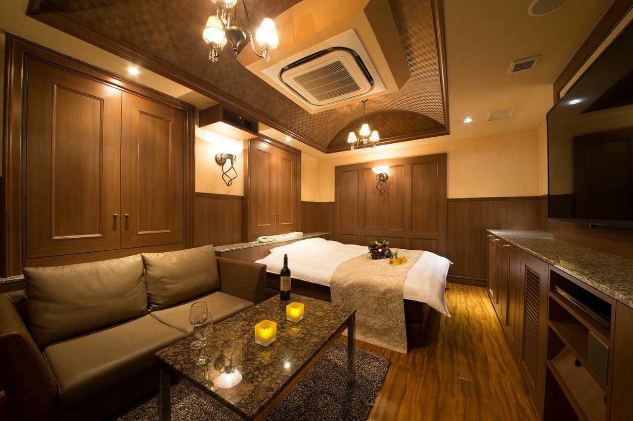 Hotel Lucky Sun Nishinomiya Esterno foto